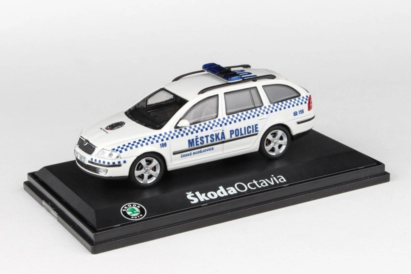 Abrex Škoda Octavia II Combi (2004) 1:43 - Mestská polícia České Budějovice 106
