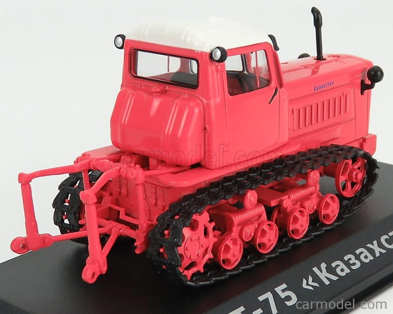 Edicola Vladimirets Dt-75 Tractor 1963 - Damage Blister Box 1:43 Tmavě Růžová