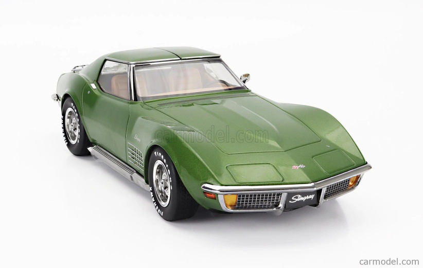 Chevrolet Corvette C3 1972 v mierke Kk - s odnímateľnou strechou 1:18 zelená