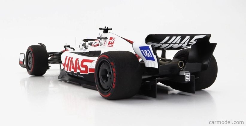 Minichamps Haas F1 Vf-22 Ferrari Team Haas N 20 5th Bahrain Gp 2022 Kevin Magnussen 1:18 Biela čierna červená