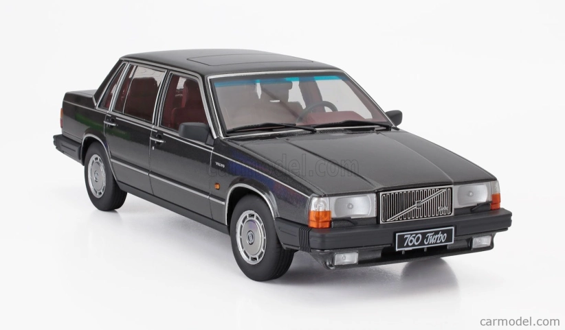 Triple9 Volvo 760 Turbo Intercooler 1985 1:18 sivá