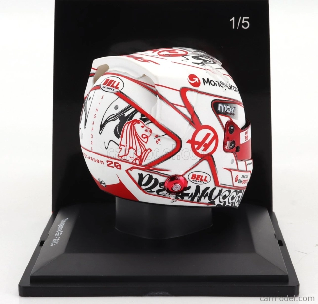 Spark-model Bell helmet F1  Casco Helmet Haas Vf-23 Team Moneygram Haas N 20 Singapore Gp 2023 Kevin Magnussen 1:5 Bílá Červená