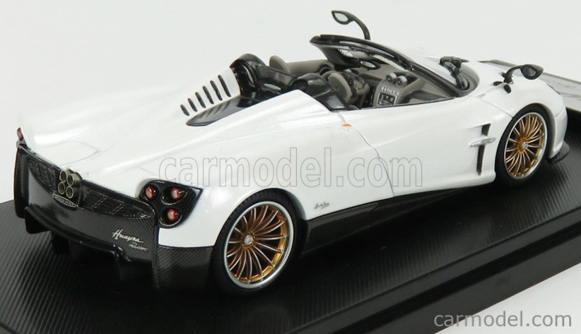 Lcd-model Pagani Huayra Roadster 2018 1:43 Bílá