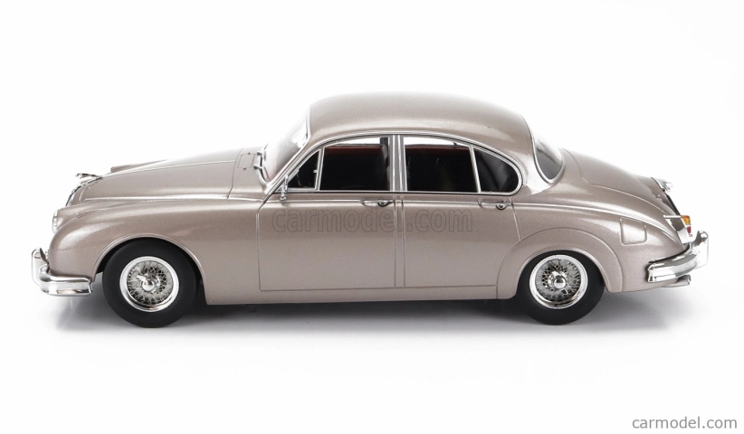 Jaguar Mkii 3.8 Lhd 1959 v mierke 1:18 Pearl Silver