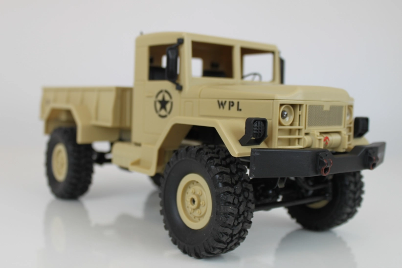 RC auto Military Truck, piesková