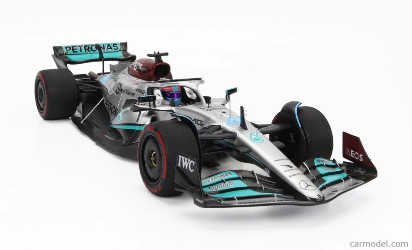 Minichamps Mercedes gp F1 W13e Mercedes-amg Petronas F1 N 63 1:18, stříbrná