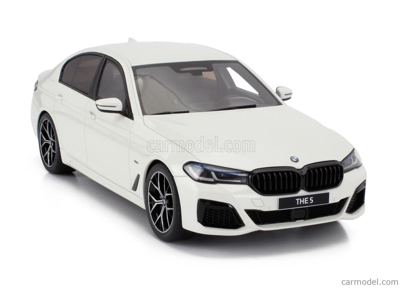 Gt-spirit BMW 5-series 545e Xdrive M-sport (f90) 2023 1:18 Bílá