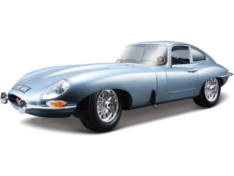 Bburago Jaguar E-type Coupe 1:18 stříbrná