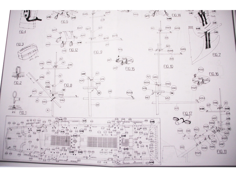 COREL Le Mirage 1:75 kit