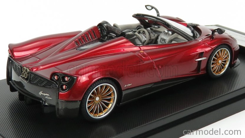Lcd-model Pagani Huayra Roadster 2018 1:43 Red Met