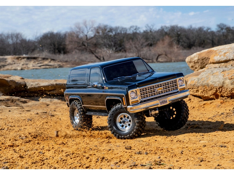 RC auto Traxxas TRX-4 Chevrolet K5 Blazer 1979 1:10 RTR, černá