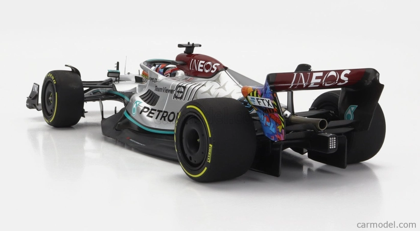 Minichamps Mercedes gp F1 W13e Mercedes-amg Petronas F1 N 63 1:18, stříbrná