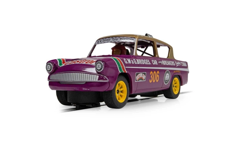 Autíčko Touring SCALEXTRIC C4584 - Ford Anglia 105e George Polley 306 (1:32)