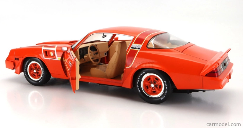 Greenlight Chevrolet Camaro Z/28 Hugger Coupe 1980 1:18 Orange