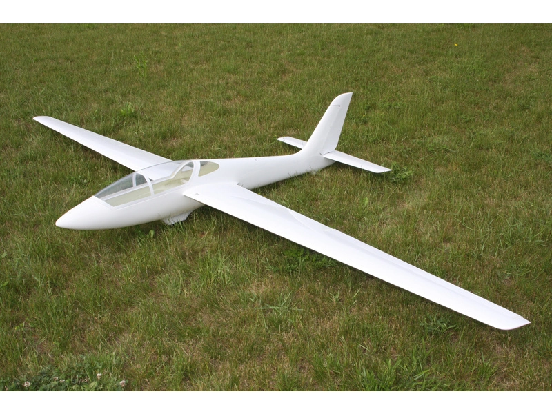 RC letadlo Tomahawk Fox 3.5m FRP ARF, bílá