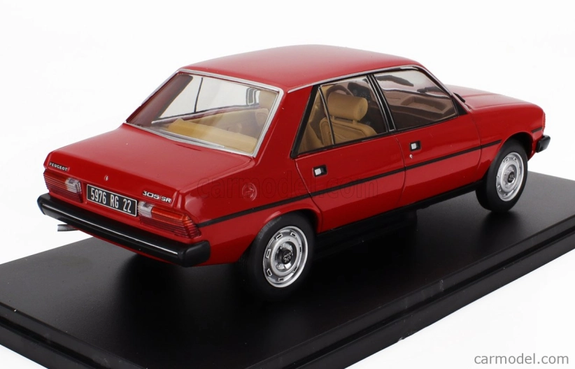 Edicola Peugeot 305 Sr 1980 - Con Vetrina - S vitrínou 1:24 červená