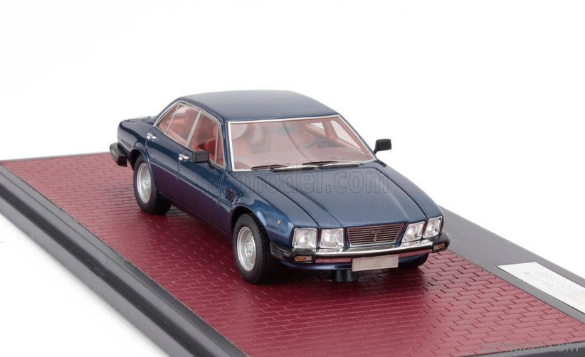 Matrix scale models De tomaso Deauville 2-series 1983 1:43 Blue Met