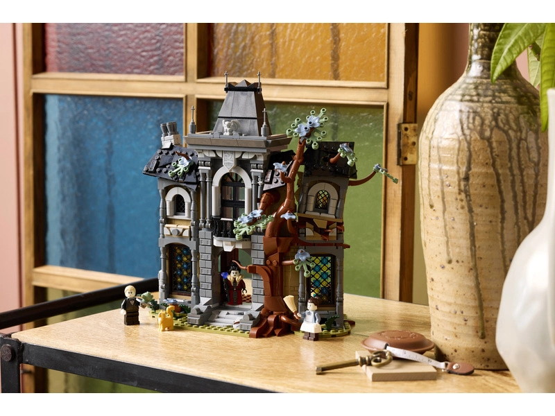 LEGO Icons - Sídlo starostky