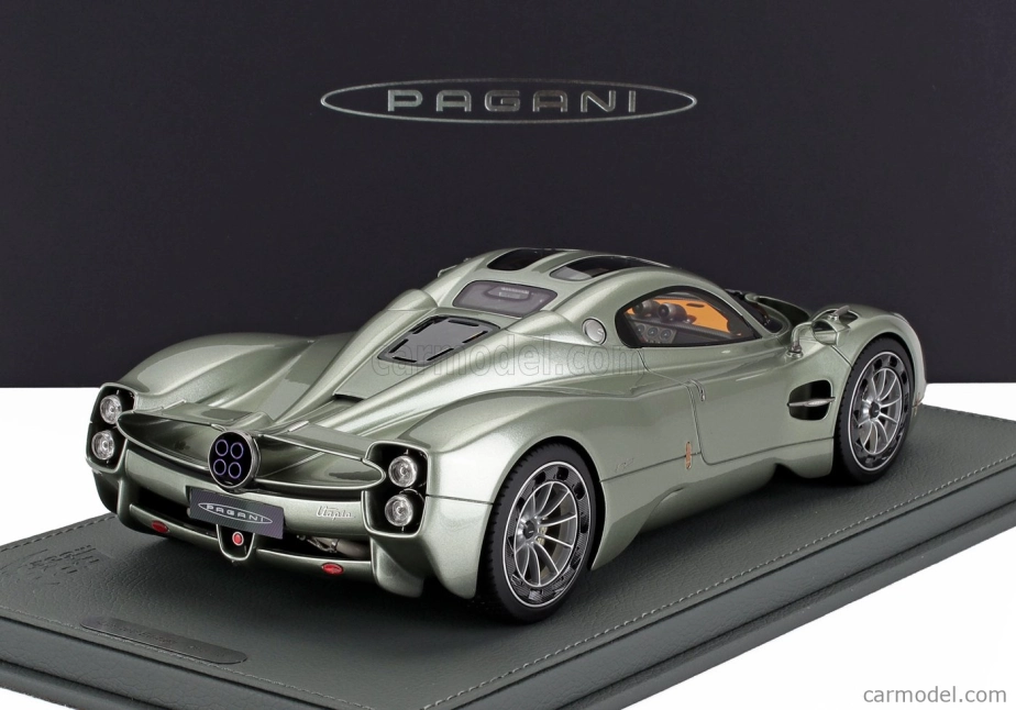 Bbr-models Pagani Utopia 2022 - Con Vetrina - With Showcase 1:18 Verde Pampa - Zelená