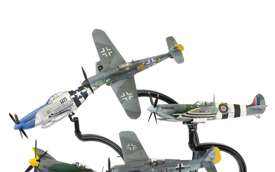 Airfix D-Day Fighters (1:72) (darčeková súprava)