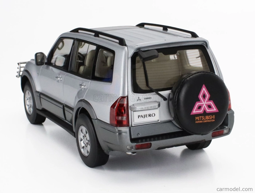 Sun-star Mitsubishi Pajero 3.5l V6 V73 2006 1:18 Silver Grey