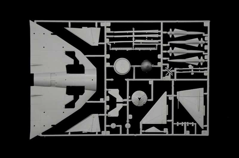 Italeri Saab JA 37/AJ 37 Viggen (1:48)
