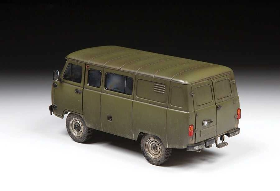 Zvezda UAZ 3909 (1:35)