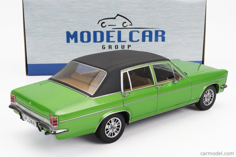 Mcg Opel Diplomat B 1972 1:18 zelená čierna