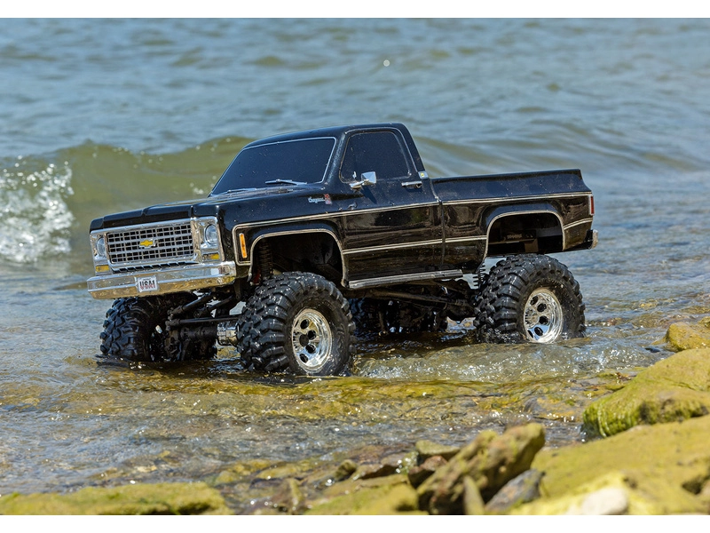 RC auto Traxxas TRX-4 Chevrolet K10 1979 TQi 1:10 RTR, červené