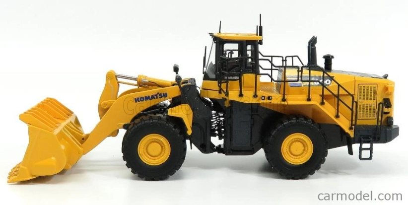 Universal hobbies Komatsu Wa600 Ruspa Gommata - škrabací traktor 1:50 žltá čierna