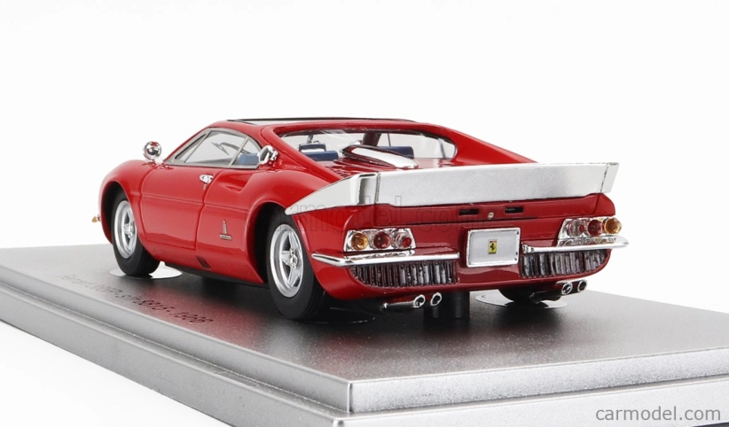 Kess-model Ferrari 365p Berlinetta Speciale - 3 miesta - 3 autá - 1966 1:43 Červená