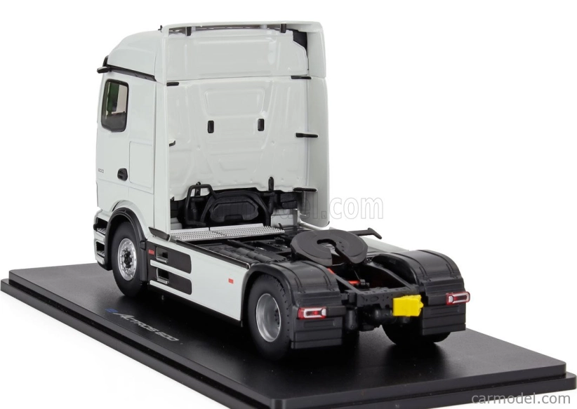 Eligor Mercedes Benz E-actros 600 ťahač 2-assi 2025 1:43 biely