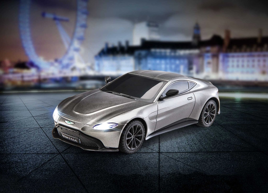 Autíčko REVELL 24658 - Aston Martin