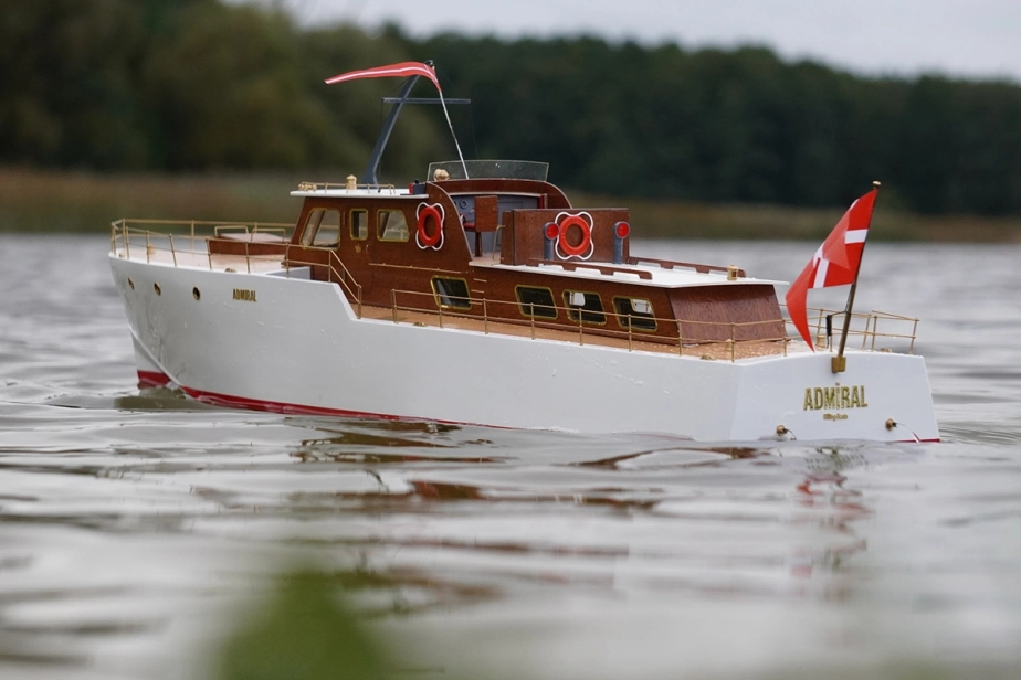 DMI Admiral 1:20