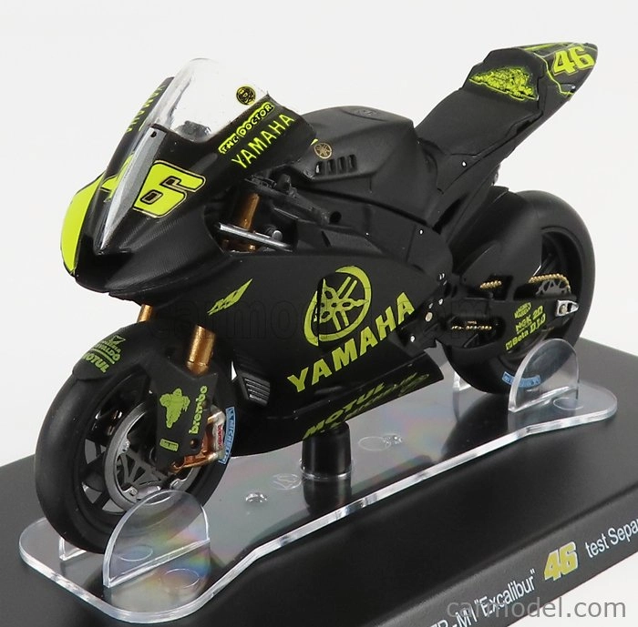 ROZBALENO - Edicola Yamaha Yzr-m1 N 46 Test Sepang Motogp 2007 Valentino Rossi 1:18 Black