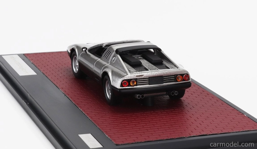 Modely v mierke Matrix Ferrari 512bb Targa Straman 1978 1:43 Silver Black