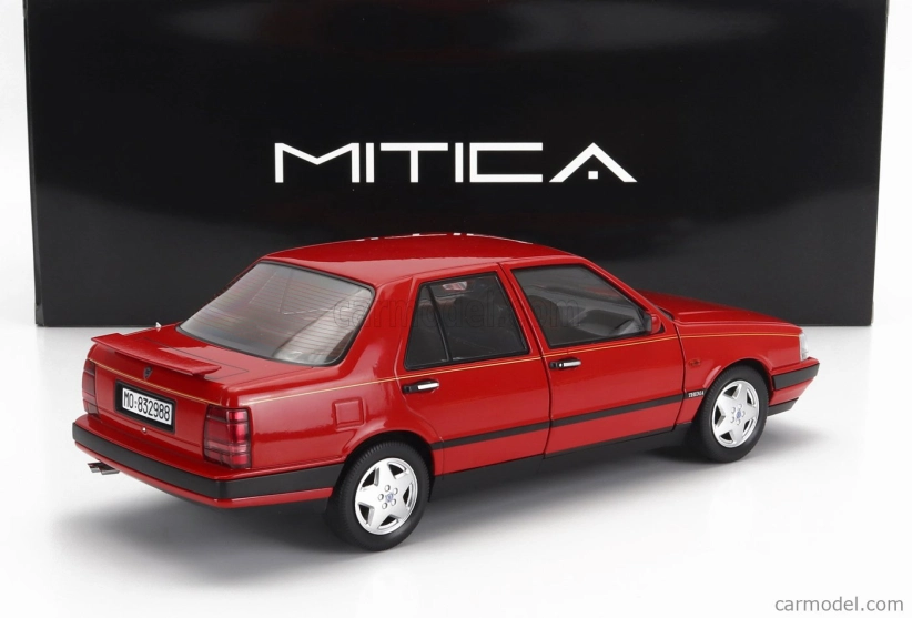 Mitica-diecast Lancia Thema 8.32 Ferrari 2s 1988 - s otvoreným zadným krídlom 1:18 Ferrari Red