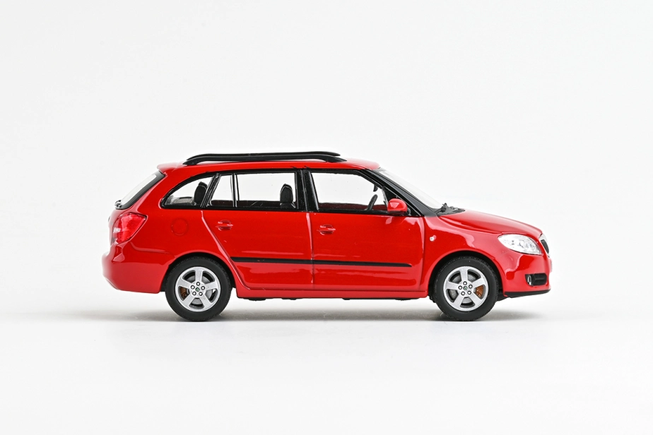 Abrex Škoda Fabia II Combi (2007) 1:43 – Červená Corrida