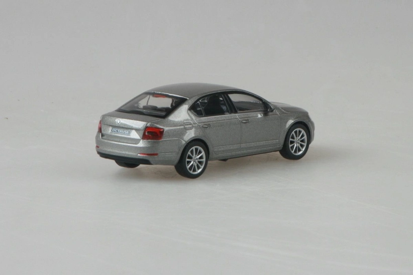 Abrex Škoda Octavia III (2012) 1:43 – béžová cappuccino metalíza