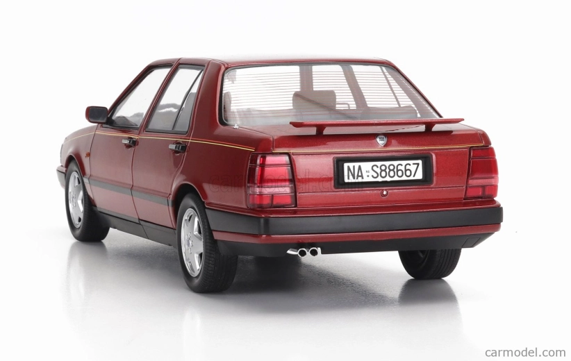 Mitica-diecast Lancia Thema 8.32 Ferrari 2s 1988 - s otvoreným zadným krídlom 1:18 Winner Red Met