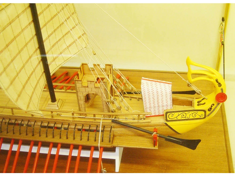 Mantua Model Caesar 1:30 kit