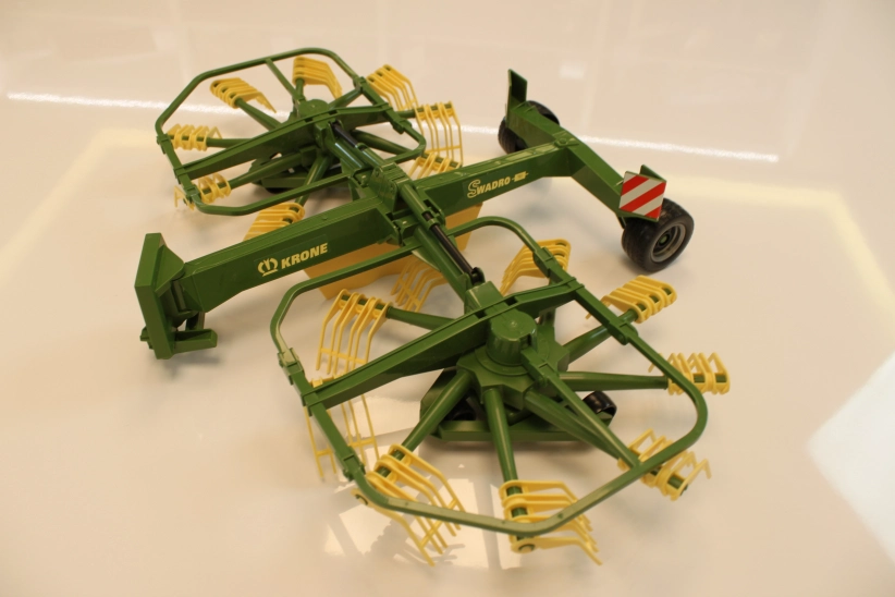 Obracač sena za traktor FENDT