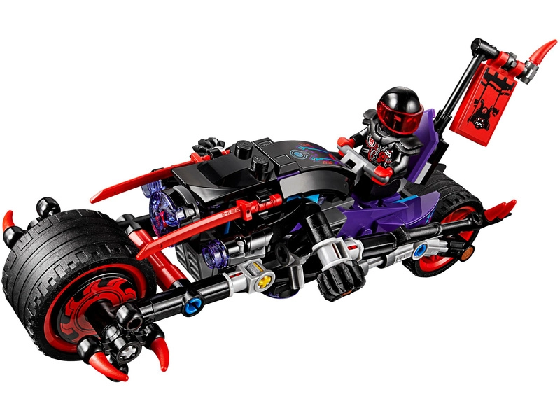 LEGO Ninjago - Pouličné preteky s hadím jaguárom
