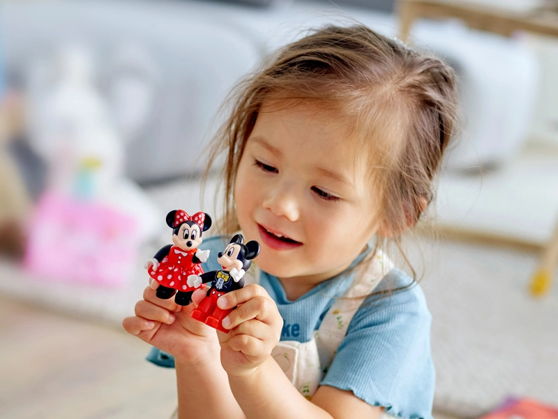 LEGO DUPLO – Narodeninový vlak Mickeyho a Minnie
