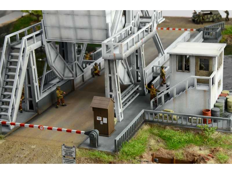 Italeri Pegasus Bridge Airborne Assault (1:72)