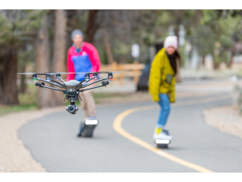 Yuneec Typhoon H Plus s Intel RealSense, batoh