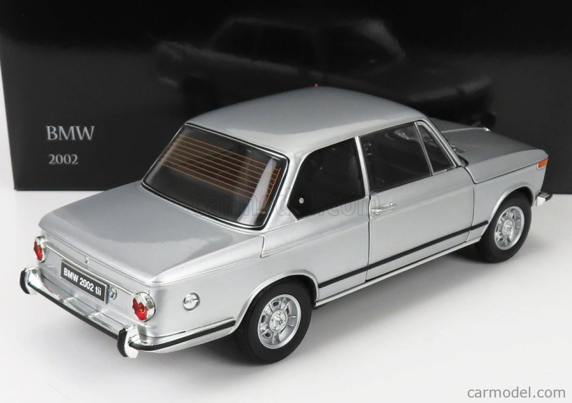 Kyosho BMW 2002tii 1972 1:18 Silver