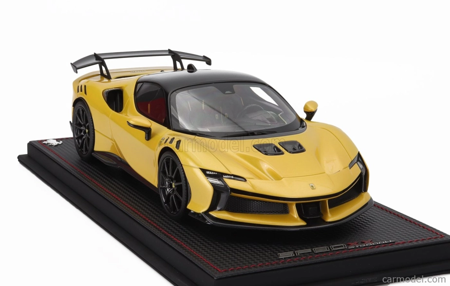 Mr-models Ferrari Sf90 Xx Stradale 2024 - Con Vetrina - With Showcase 1:18 Giallo Tristrato - Žlutá S Černou