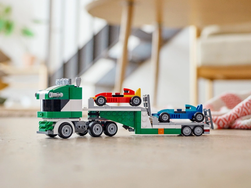 LEGO Creator - Kamion pro přepravu závodních aut