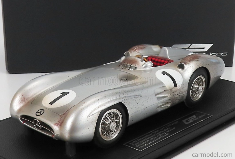 Gp-replicas Mercedes benz F1 W196r Streamliners N 1 1:18, stříbrná